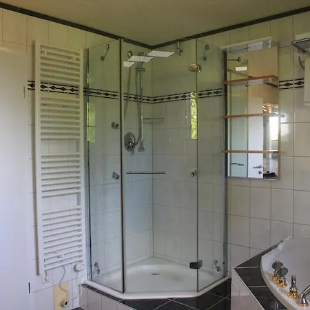 Kanino Apartment *
